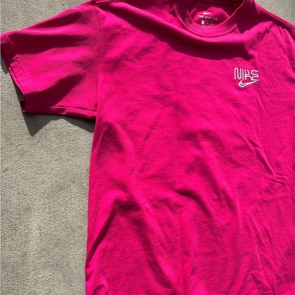 Nike Men's Vibrant Pink Short Sleeve Tee - Neon Palm- Fireberry Size M - Picture 4 of 7